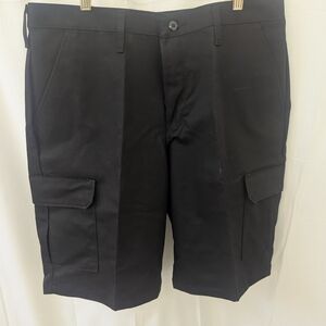 Redkap Men's Black Cargo Shorts NWT Size 34 x 12